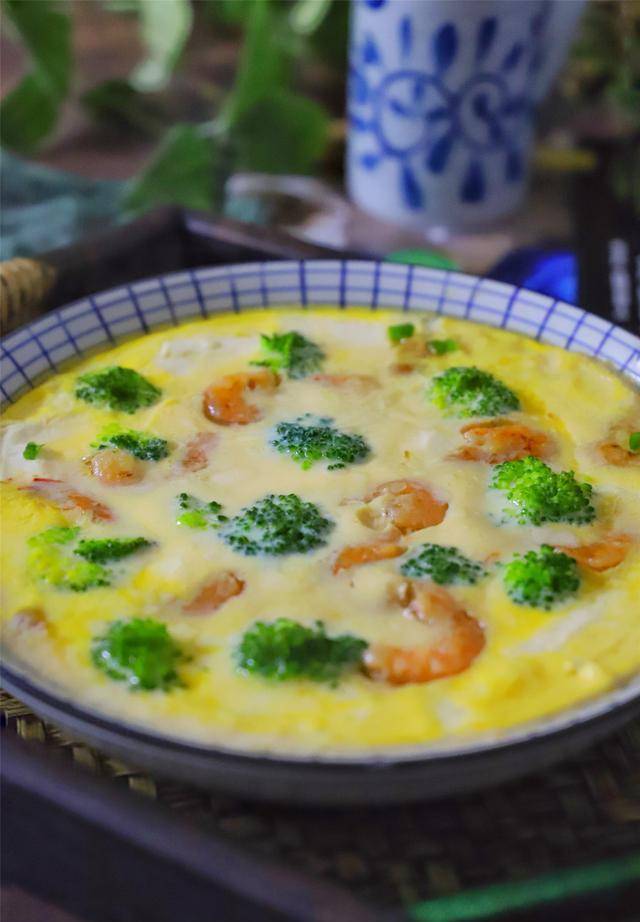 鸡蛋煮胖豆腐做法