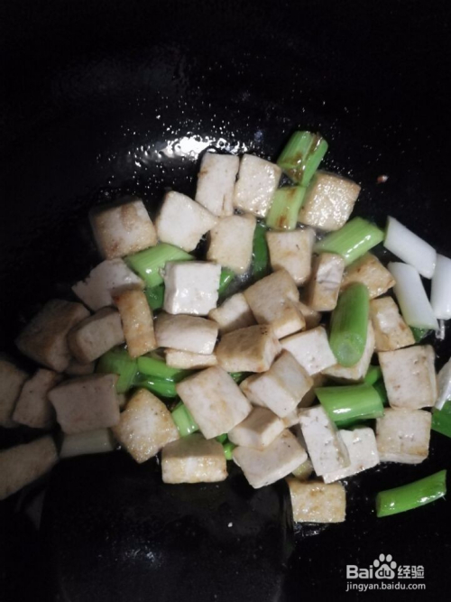 炒豆腐的具体做法