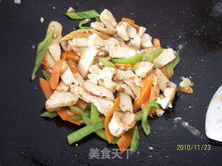 炒巴拉鱼的做法视频