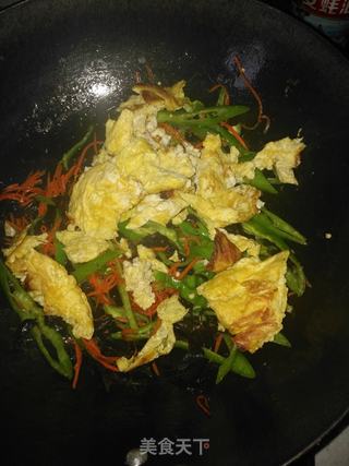 鱼仔炒蛋的做法