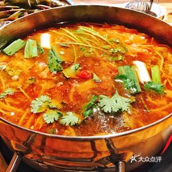 酸汤牛骨锅底的做法