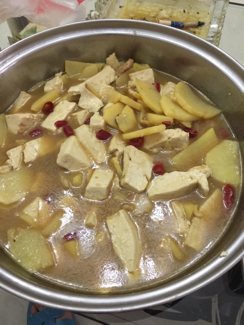 豆腐炖土豆简单的做法