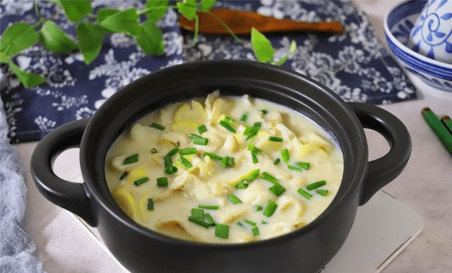 财鱼炖黄豆的做法