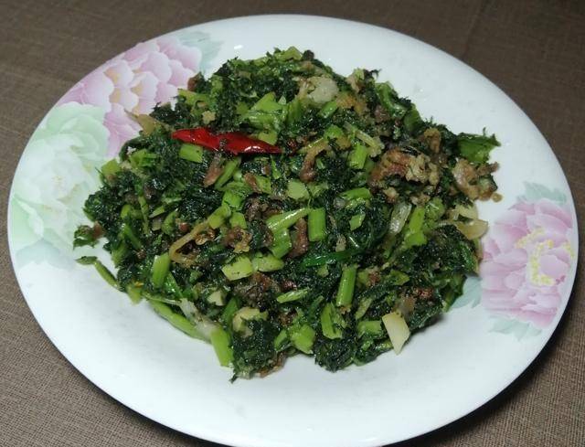 家常美味，辣菜炒黄豆腐的独到魅力