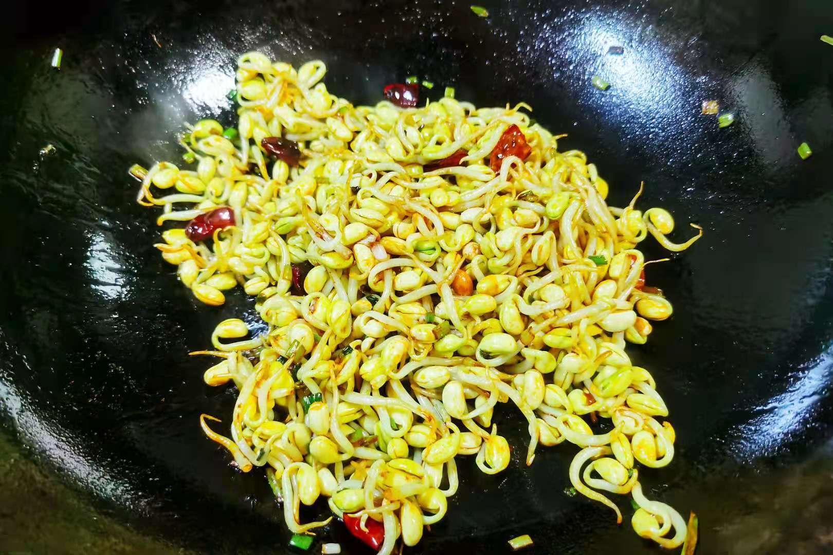 油豆腐烧雷笋，传统美食的绝妙搭配