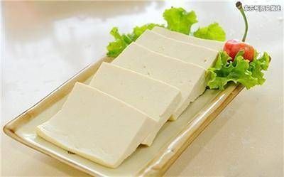 鹿血豆腐，传统美食的现代制作与保健功效揭秘