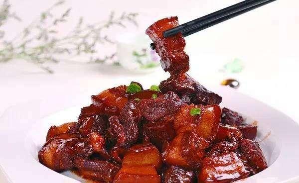 家常美食秘籍，辣椒烧豆腐圆子的魅力解析与制作步骤