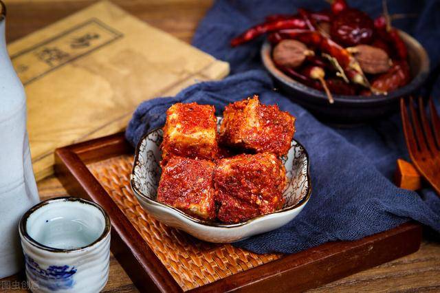 腌制豆腐乳生姜豆腐乳，传统风味与现代口感的完美融合