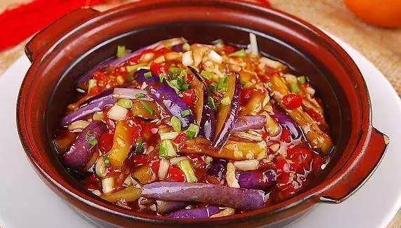 家常美食之肉末鱼香茄子，香气四溢，美味可口