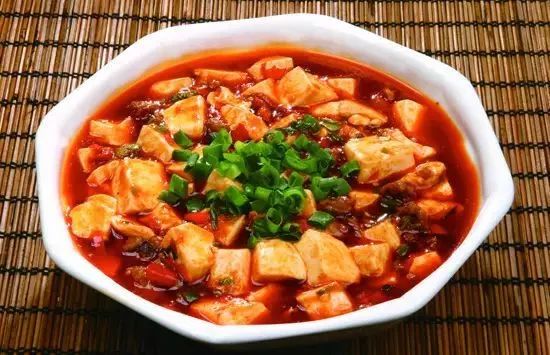家常美食新尝试，盐卤豆腐鸡蛋肉末的美味组合