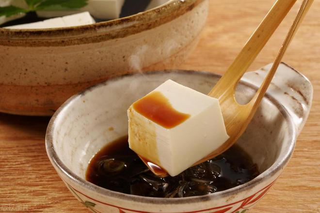 上善若水豆腐，传统食材的现代魅力与烹饪智慧