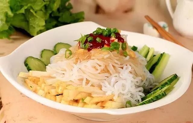 夏日凉拌燃脂豆腐，清爽美味又养生