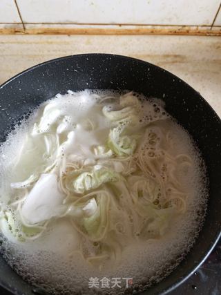红汤饸络的做法