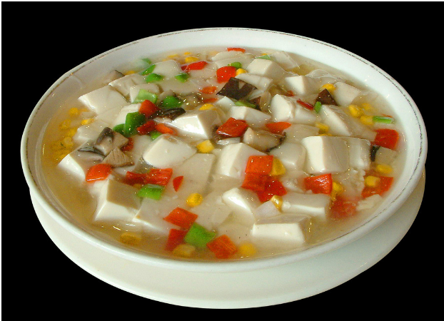 豆腐玉米炖汤，营养满分的家常美味