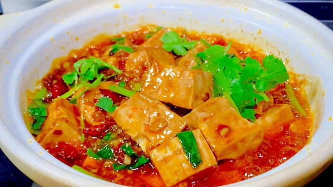 郝大厨教你正宗麻婆豆腐，麻辣鲜香，家常美味重现！