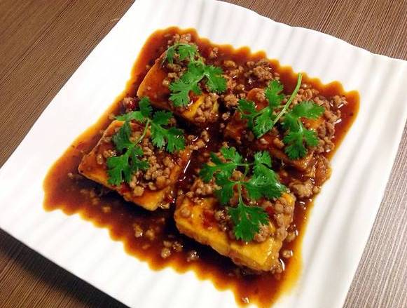 剁椒鱼块豆腐家常做法，鲜香四溢，美味可口的家常菜