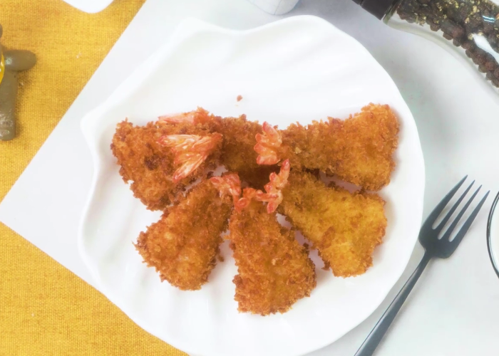 家常美食新吃法，炸豆腐拌酸菜，酸辣开胃又营养