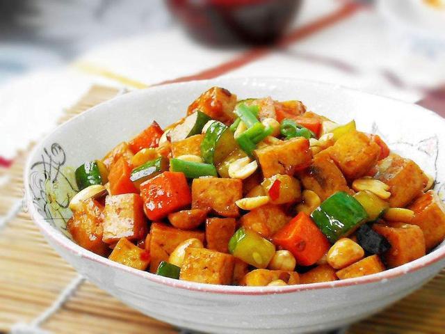 清炒菜心豆腐，健康美味，一学就会的家常菜