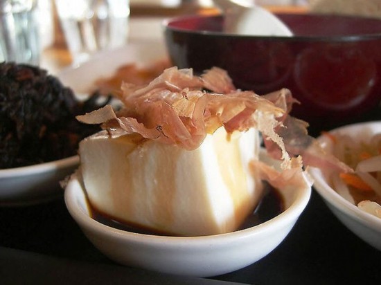 日本花生豆腐，传统与创新交融的美味佳肴