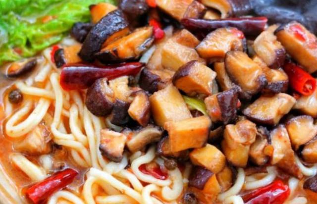 豆腐豆芽烧排骨，家常美味，营养满分