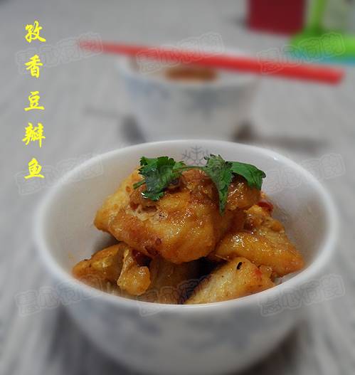 酥香五花肉，传统美食的魅力与家常做法解析