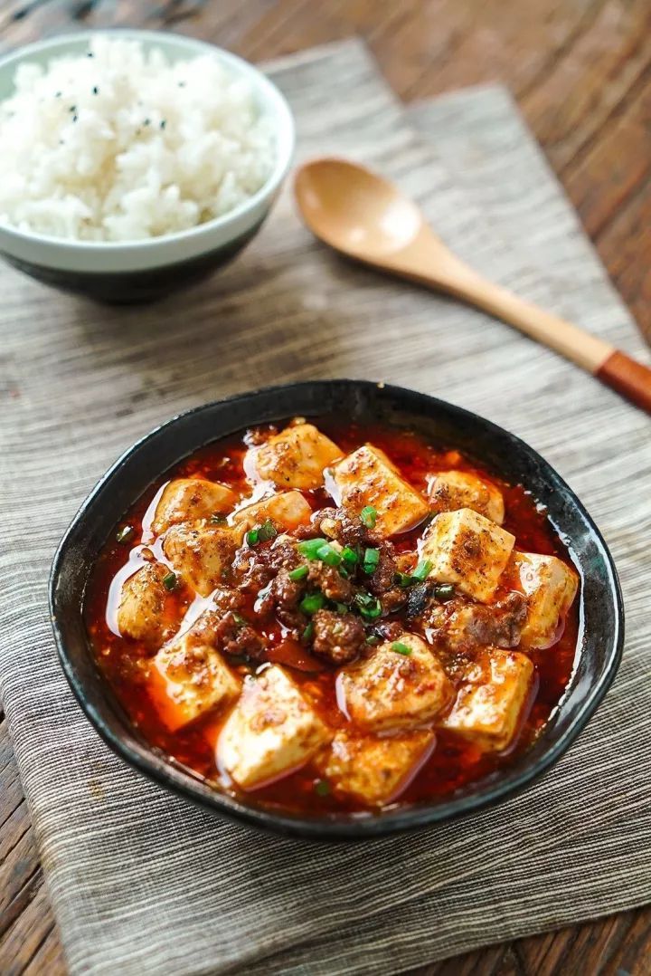 99块豆腐的奇妙旅程，家常美食的别样魅力