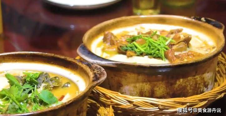 臭豆腐肥肠鱼的独特魅力，一道重口味美食的全方位解析