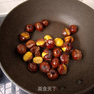 糖炒板栗土豆排骨的做法