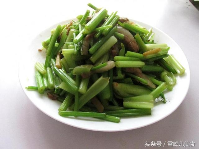 健康美味食谱，芹菜豆角炒豆腐，营养均衡的家常佳肴