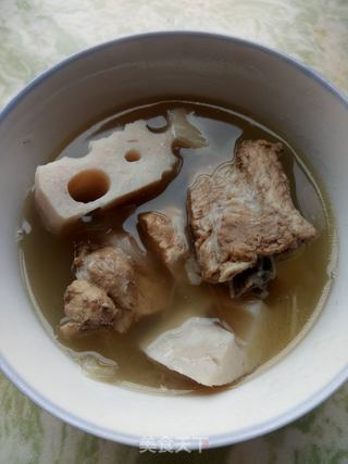 排骨莲藕鸡脚汤的做法