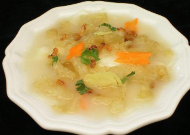 暖身养颜佳品，年糕豆腐汤锅的制作秘诀与功效解析