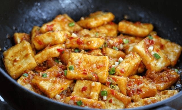 盐焗鸡腿砂锅豆腐，一道色香味俱全的家常美食
