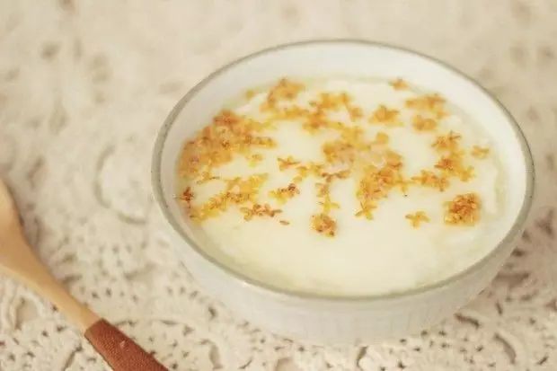 桂花牛奶豆腐布丁，秋日里的甜蜜滋味