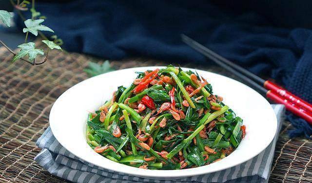 家常美味，韭菜烧千张，营养翻倍的健康佳肴