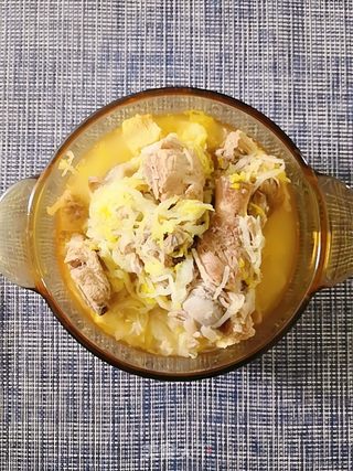 酸菜炖豆腐与冻豆腐，家常美味与健康之道