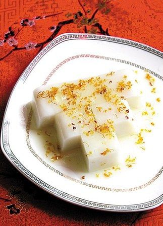 新疆杏仁豆腐，传统美食的现代演绎，美味与健康的完美结合