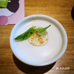 新疆杏仁豆腐，传统美食的现代演绎，美味与健康的完美结合