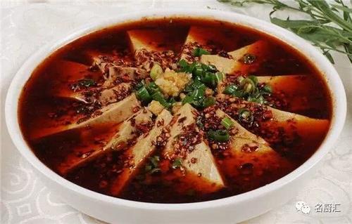 豆腐水煮猪肉，家常美味，营养健康的烹饪之道
