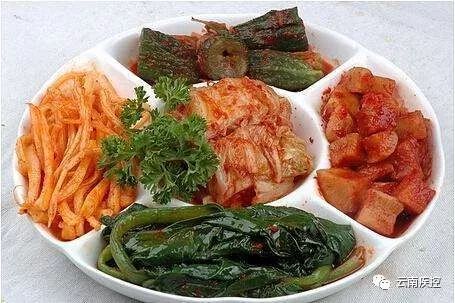 自制泡菜卤水，传统美味，家庭腌制新体验