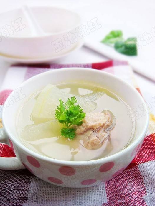 肥肉豆腐鹌鹑蛋汤，滋养身心，美味滋补的简易食谱