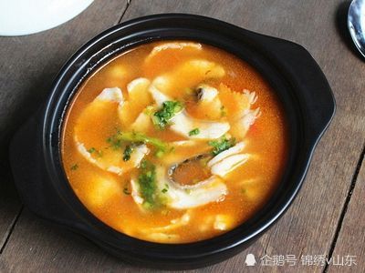乌鱼番茄豆腐火锅，温暖冬日的美味滋补佳品