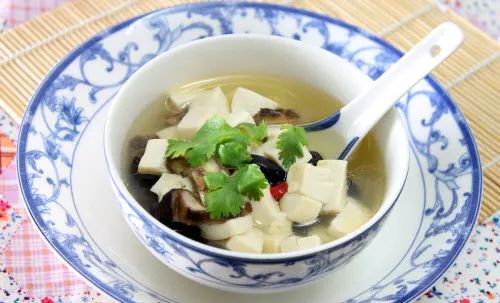 豆腐木耳蘑菇肉汤，滋养身心的一道美味佳肴