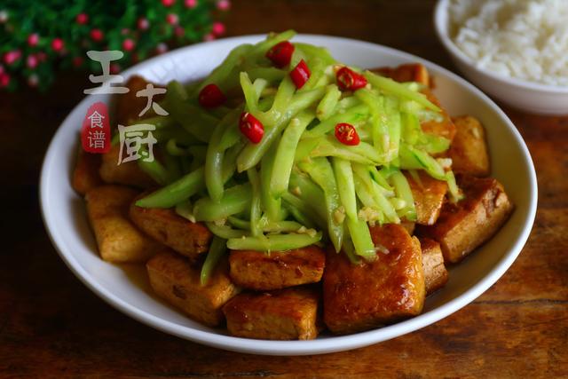 豆腐黄瓜卤，家常美味，营养满分，轻松入门做法指南
