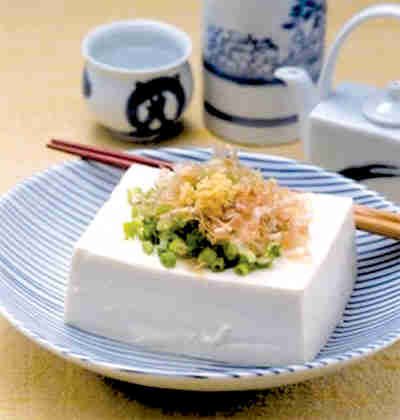 皮蓝豆腐，家常美食中的绿色营养佳品