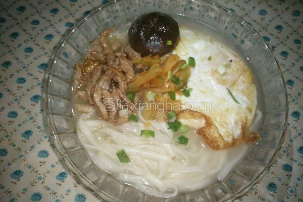 豆芽肉丝鸡蛋面做法