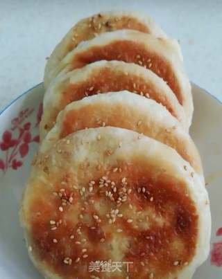河北三河特色美食——麻酱烧饼的制作与功效解析