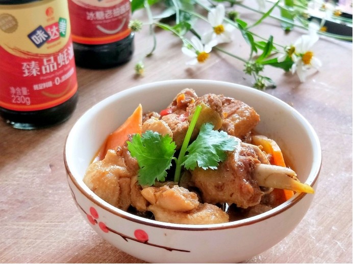 鲜美融合，新鲜豆腐炖鸡肉的家常做法与营养解析