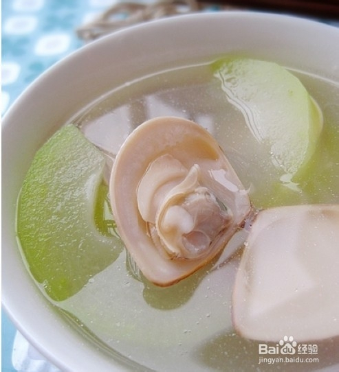 鲜美滋养，小鲳鱼汤的家常做法与功效解析
