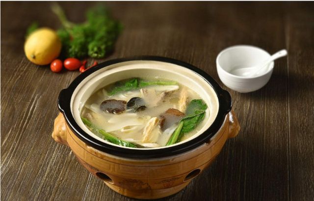 竹荪虾米豆腐煲汤，鲜美滋补，暖身养颜的家居美食
