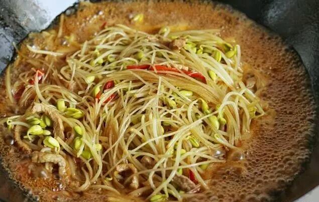 豆腐豆芽肉面条，家常美食的全新演绎